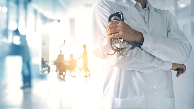 莱沃口腔‖致敬“医”如既往的你