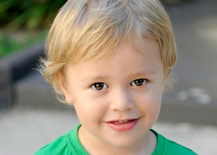 莱沃口腔‖反正迟早要换，宝宝的乳牙龋坏可以不用管？