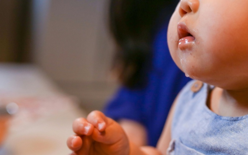 莱沃口腔‖原来唾液一直在“拯救”你的牙齿！别再用错误习惯拖它后腿了