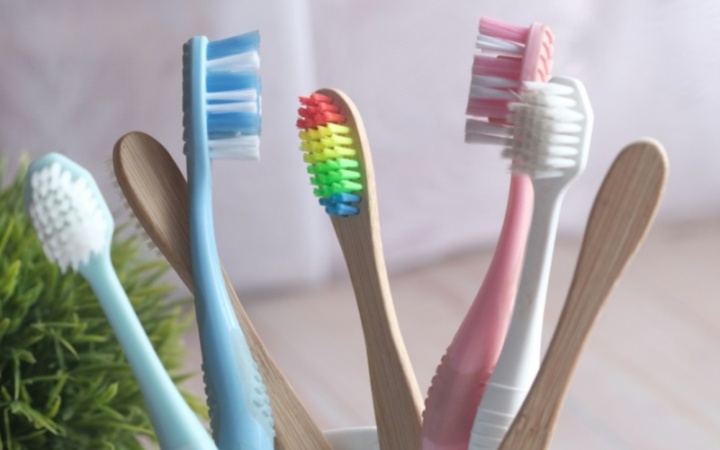 莱沃口腔‖牙套党看过来，新手也能刷干净