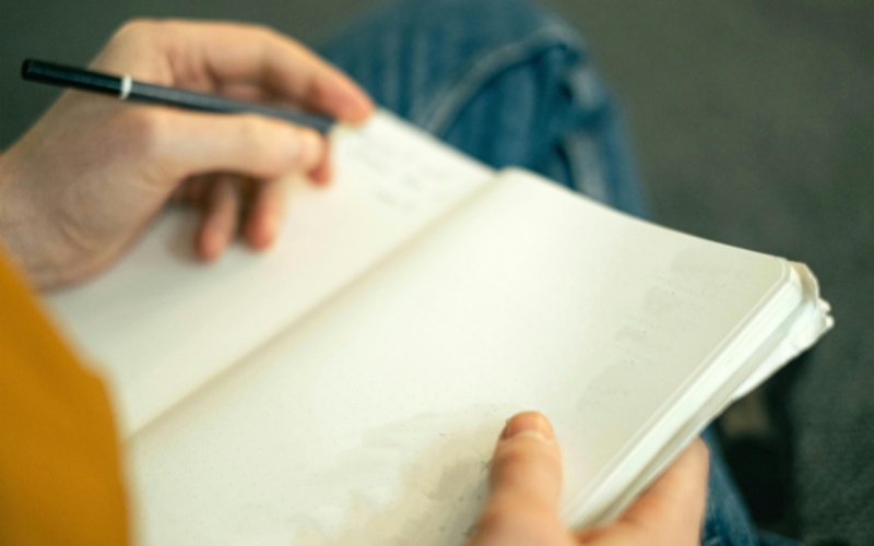 莱沃口腔‖开学前提醒：生活节奏一变，孩子牙齿很容易“中招”