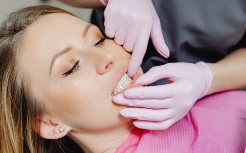 莱沃口腔‖你的牙，就是这么被牙结石一颗颗“推倒”的