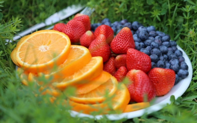 莱沃口腔‖清明踏青正当时，别让零食伤了牙